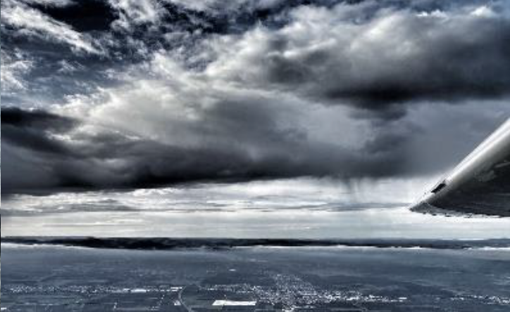 Wolkenformation aus dem Flugzeug betrachtet